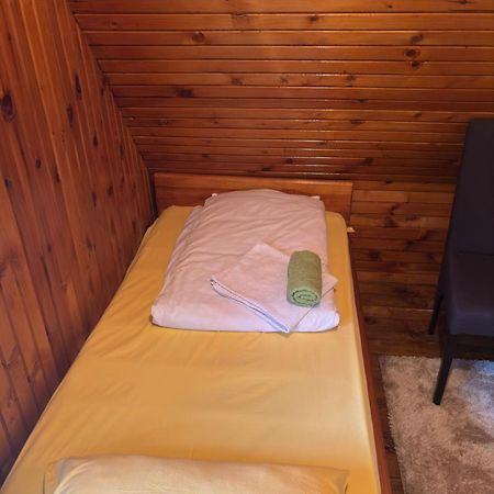 Holiday Home Ana Жабляк Экстерьер фото